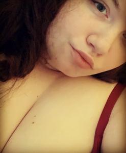 Essie Carpio - Baby York, United Kingdom