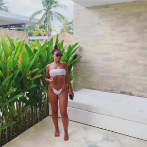 Lindsey Salinas - Baby Toronto, Canada